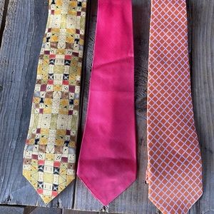 3 Colorful Eyecatching Neckties
